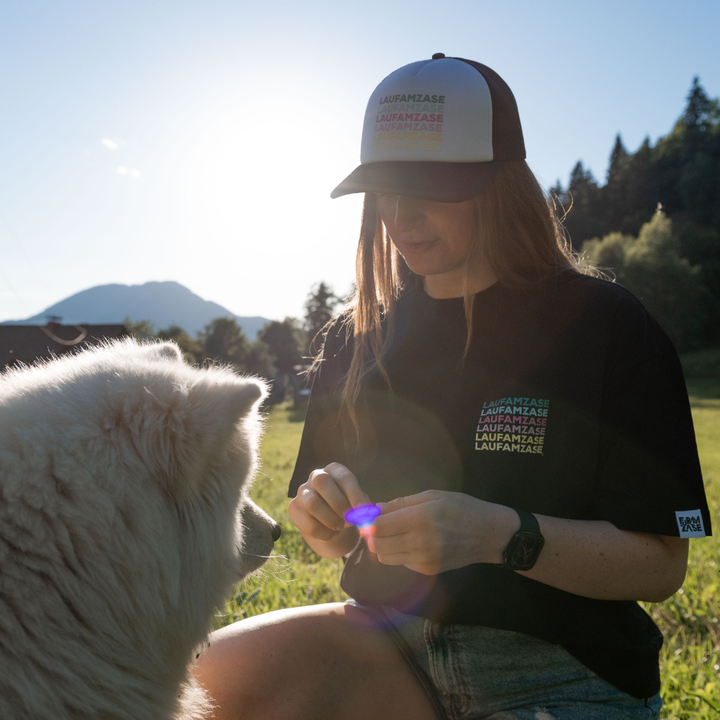 LAUFAM ZASE - trucker kapa s šiltom