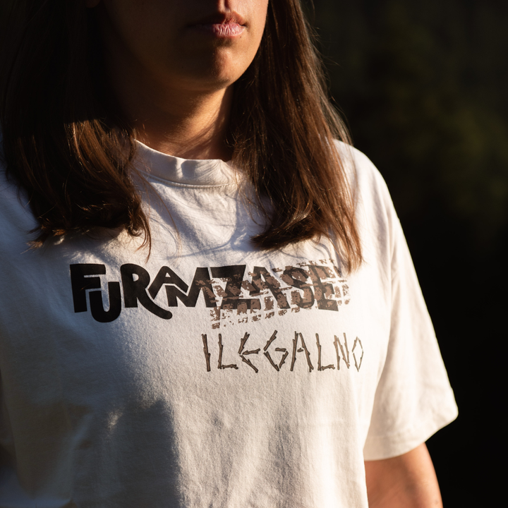 FURAM ILEGALNO - ženska kratka majica