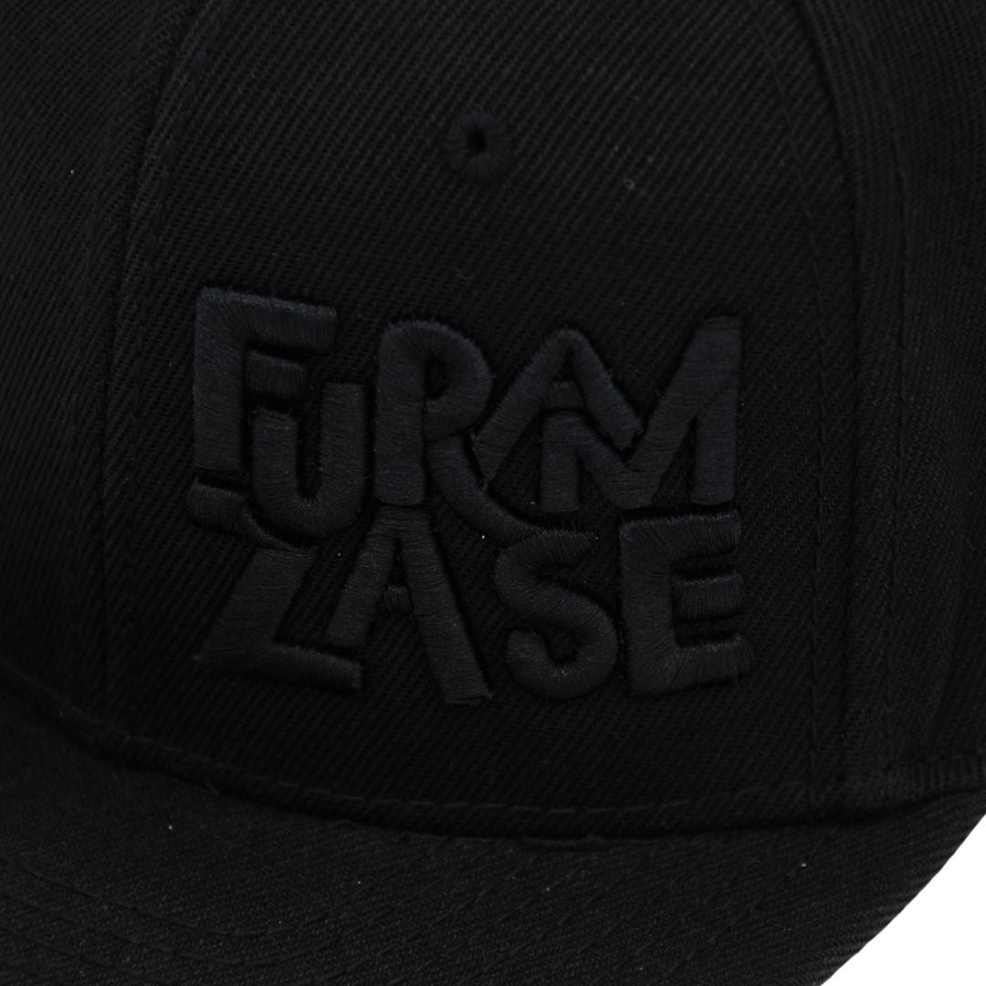 LOGO 3D BLK - kapa s šiltom