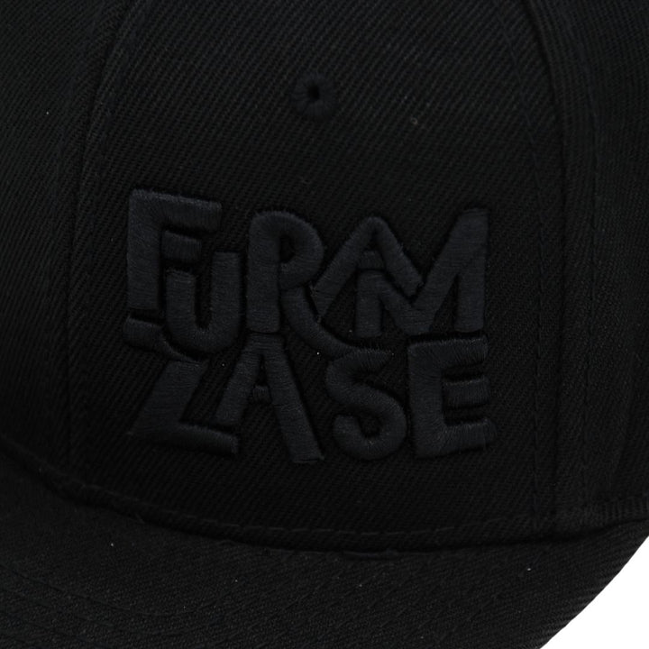 LOGO 3D BLK - kapa s šiltom